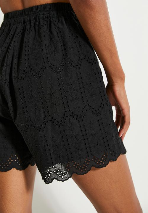 Superbalist - Anglaise pull on shorts - black