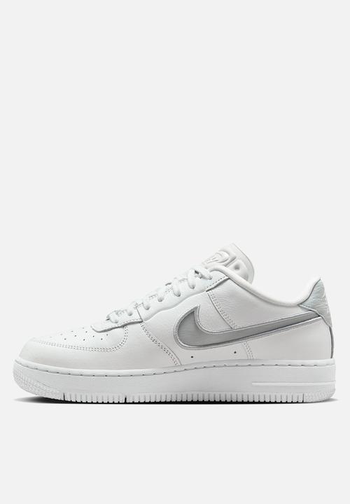 Nike - Air Force 1 Dance