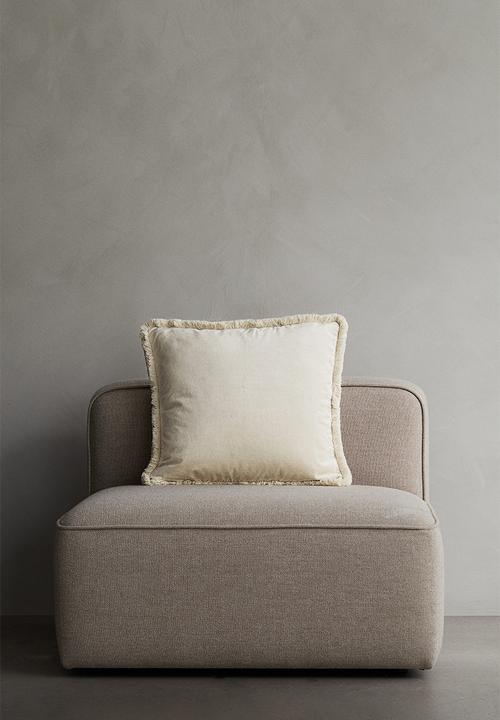 H&M - Fringed velvet cushion cover - beige