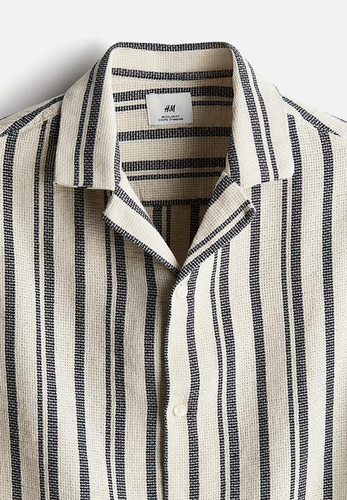 H&M - Regular fit resort shirt - beige & black striped