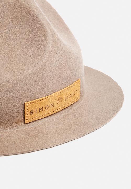 Simon and Mary - Mounty raw hat