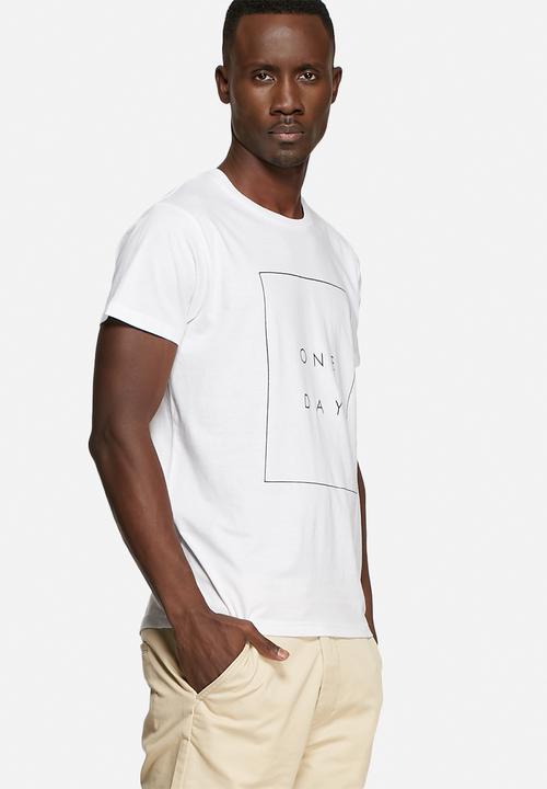 basicthread - Graphic tee