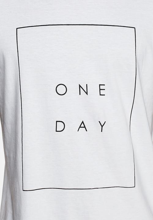 basicthread - Graphic tee