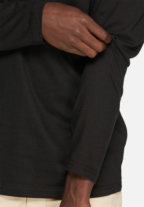 basicthread - Henley tee