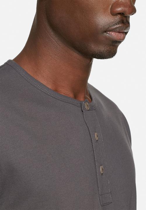 basicthread - Henley tee