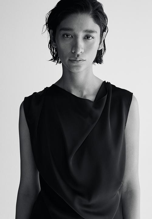 H&M - Draped satin top - black