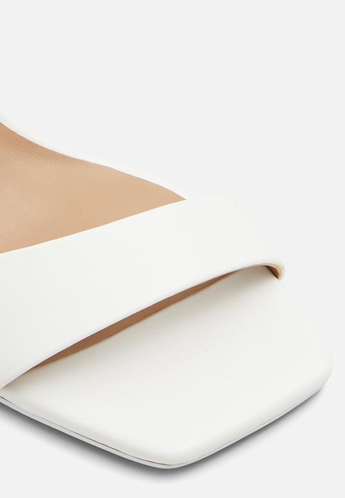 Call It Spring - Rorii Ankle Strap Block Heel - White