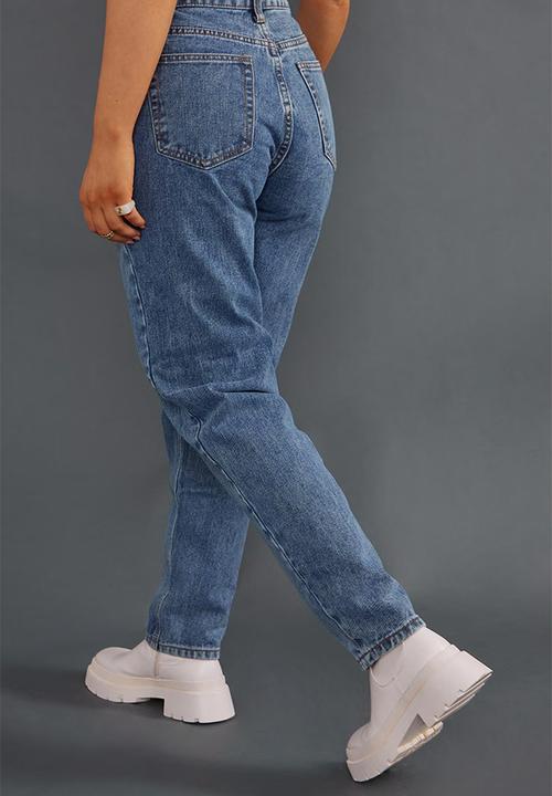 PrettyLittleThing - PLT Mom Jeans - Vintage Wash