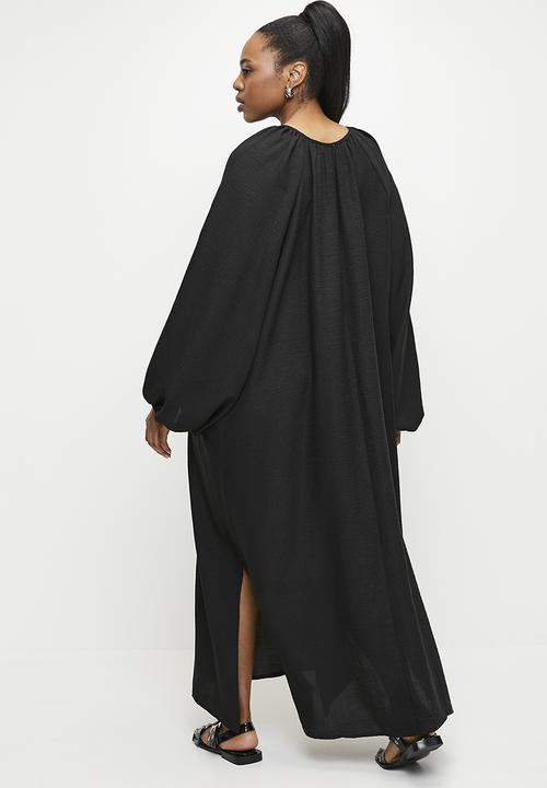 Superbalist - Volume sleeve Maxi Tunic with Slit - Black