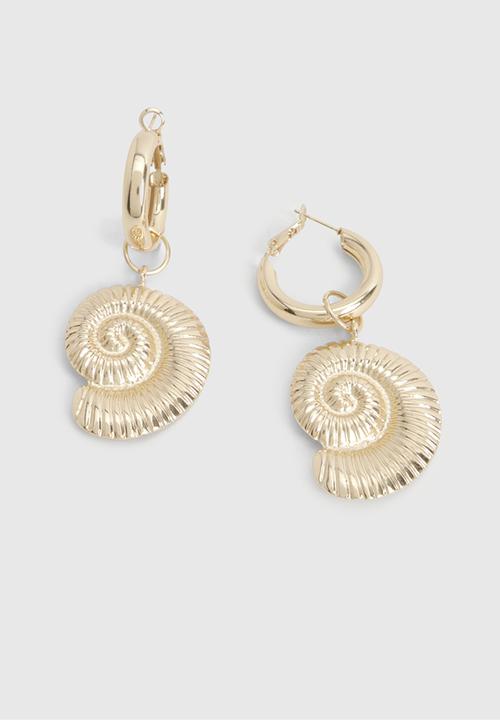 boohoo - Gold Hoop Drop Shell Earrings - gold