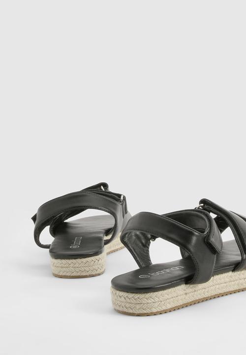 boohoo - Adjustable Strap Flatform Sandals - black