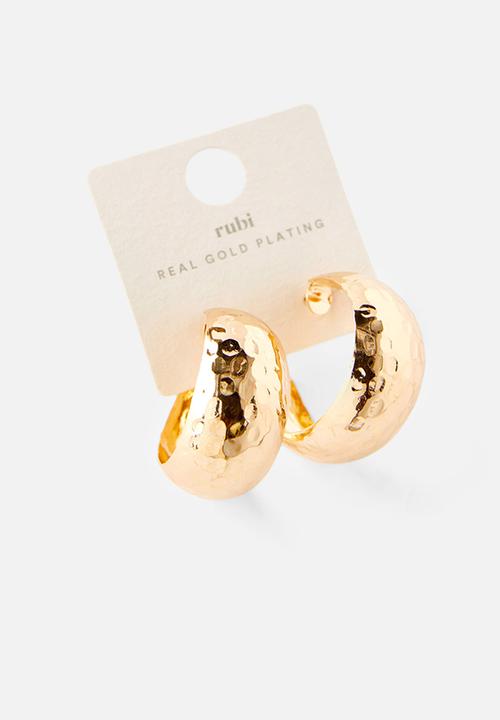 Rubi - Large hoop earring- up hammered hoop