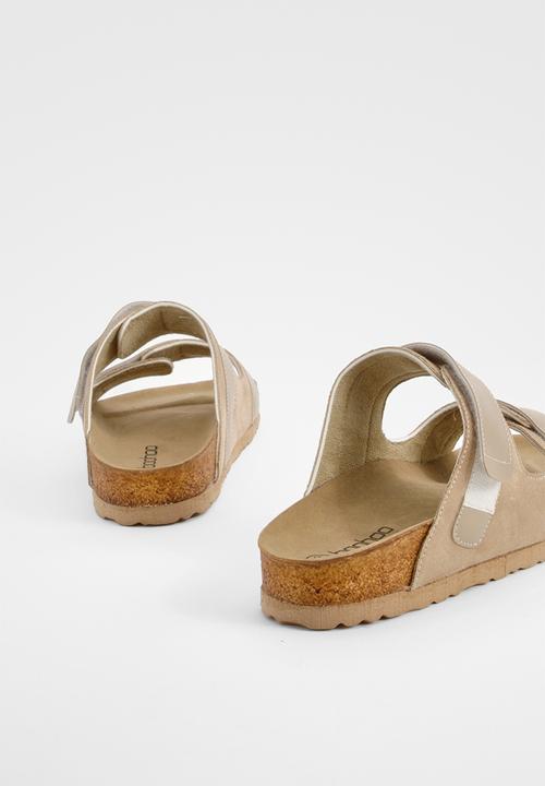 boohoo - Adjustable Strap Footbed Sliders - taupe