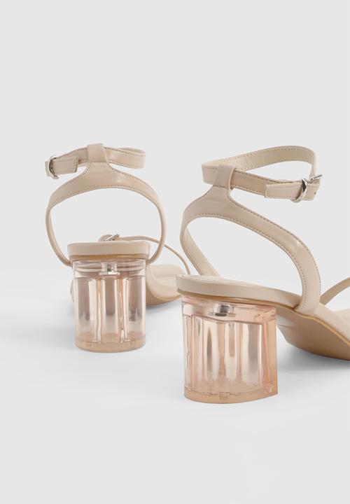boohoo - Clear Heel Buckle Strap Sandals - natural