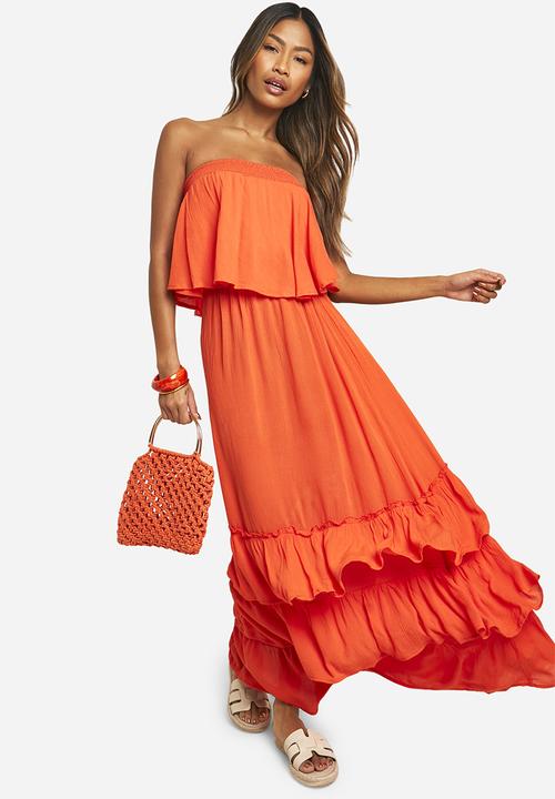 boohoo - Bandeau Ruffle Maxi Dress - Red