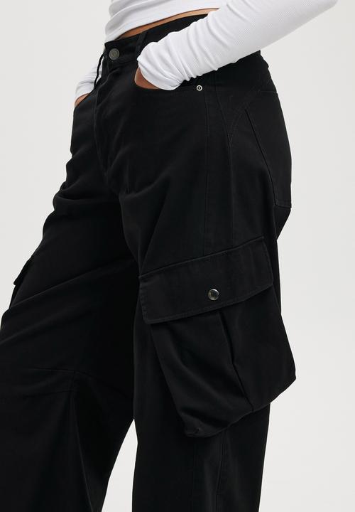 Cotton On - Cody Baggy Cargo Pant - Black
