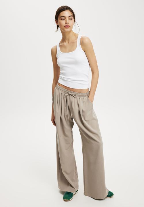 Cotton On - Luis Pull On Suiting Pant - Taupe Marle