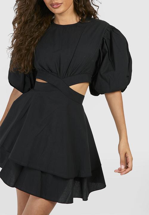 boohoo - Textured Puff Sleeve Mini Dress - Black