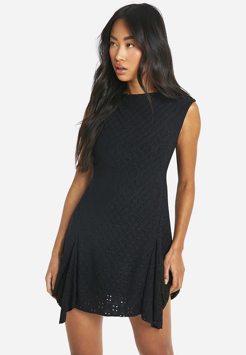 boohoo - Broderie Godet Mini Dress - Black