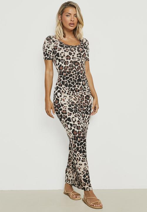 boohoo - Leopard Scoop Neck Short Sleeve Maxi Dress - Multi 