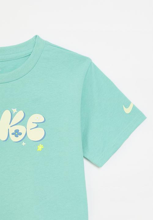 Nike - Nkg izzy graphic tee - green frost