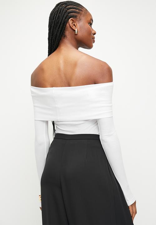 Superbalist - Fitted off the shoulder tee - white