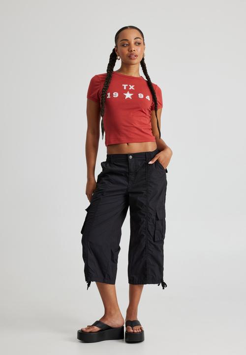 Factorie - Woven Capri Cargo - Black