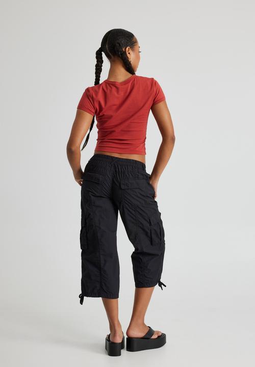 Factorie - Woven Capri Cargo - Black