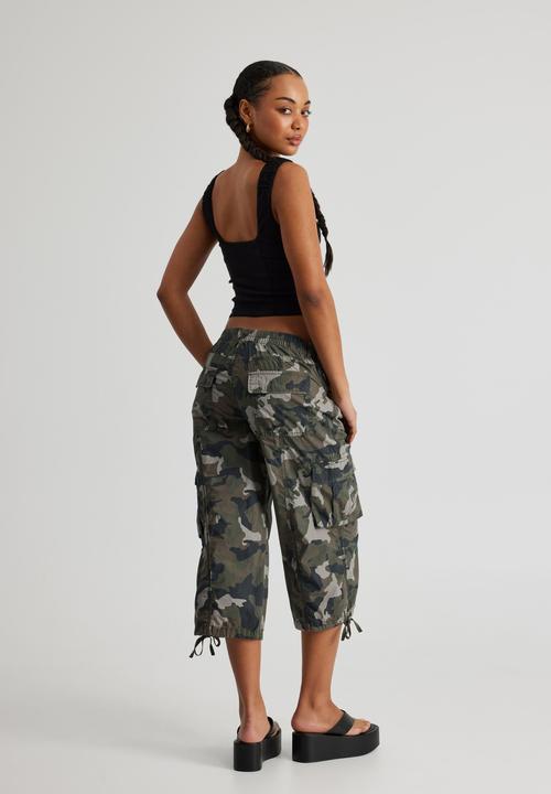 Factorie - Woven Capri Cargo - Camo