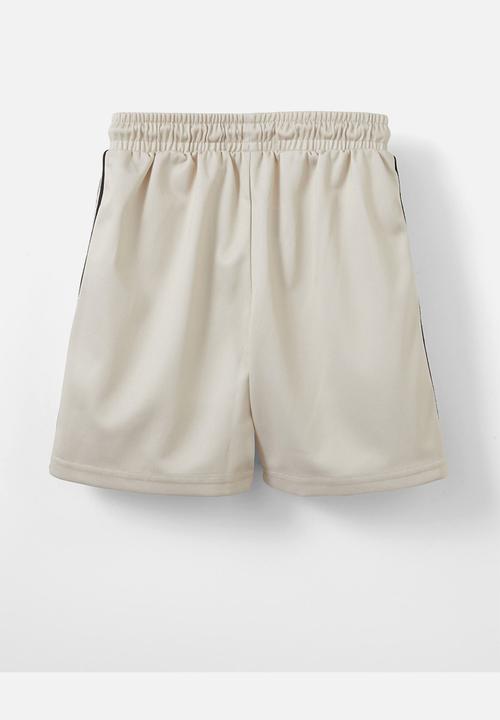 Cotton On - License sports short - lcn mar rainy day/the avengers team
