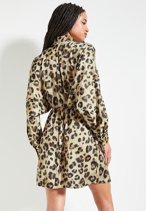 Superbalist - Satin mini shirt dress - ghostly animal