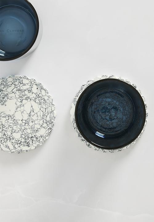 Sixth Floor - Scalloped coaster set of 4 - black & white