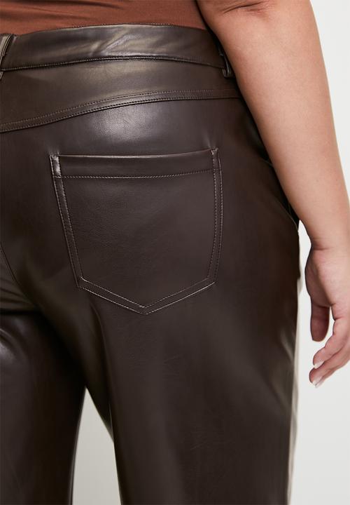 Cotton On - Plus Faux Leather Wide Leg Pant - Brown