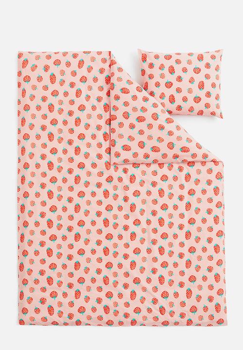 H&M - Patterned single duvet cover set - light pink strawberries