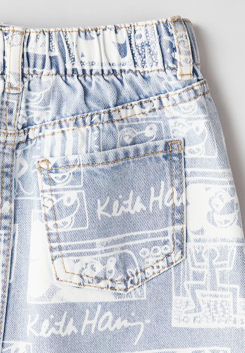 H&M - Keith Haring X H&M:  Patterned denim skirt - light denim blue