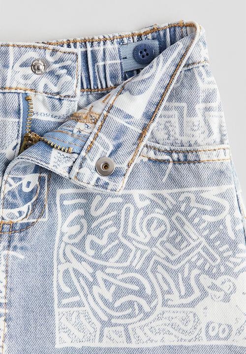 H&M - Keith Haring X H&M:  Patterned denim skirt - light denim blue