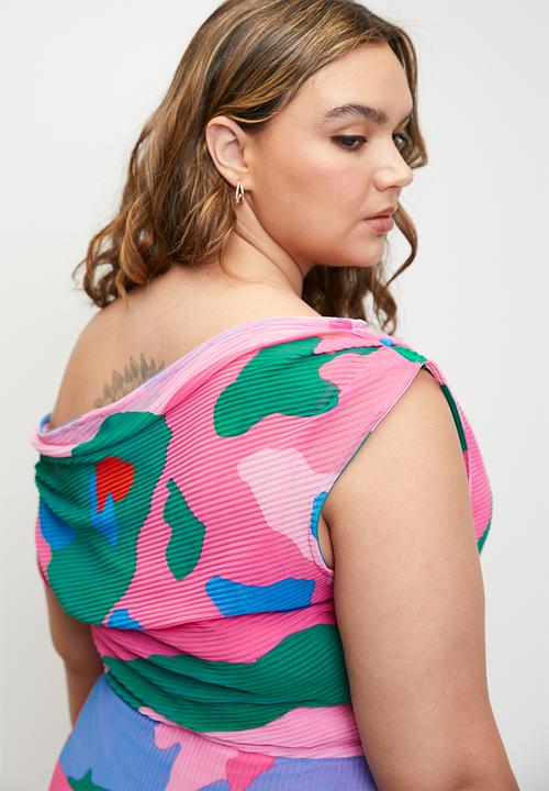 Me&B - Plus mesh plisse dress - stingoya