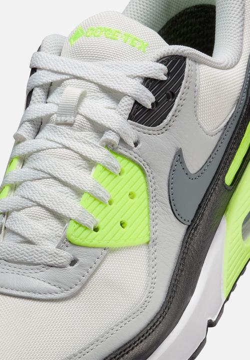 Nike - Nike Air Max 90 Gore-tex