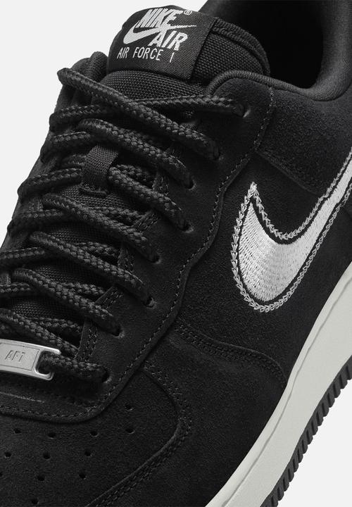Nike - Air Force 1 '07 lv8