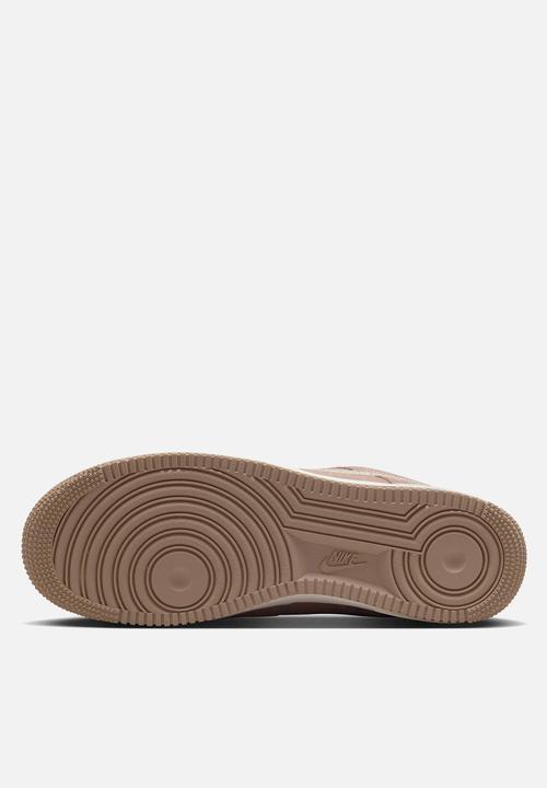 Nike - Air Force 1 '07 lv8