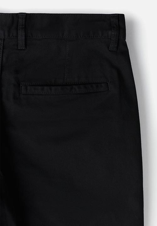H&M - Regular fit chino shorts - black