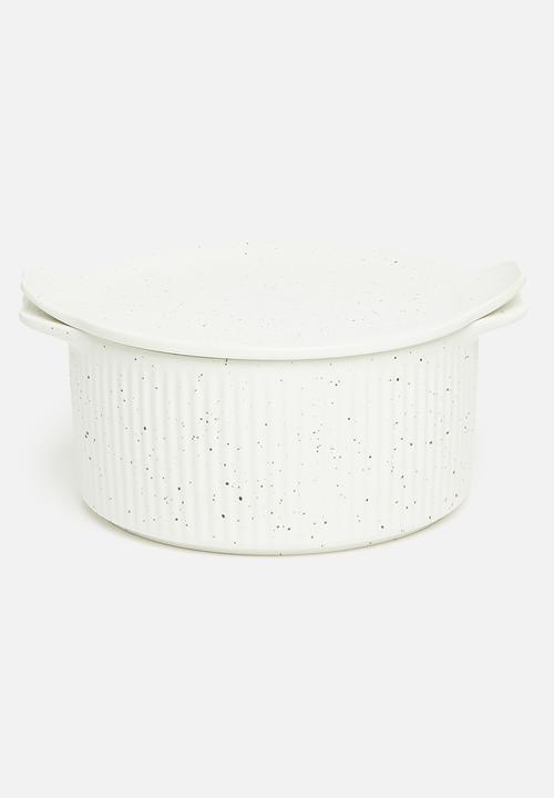Maxwell & Williams - Speckle Round Casserole With Tray Lid 3L - Cream