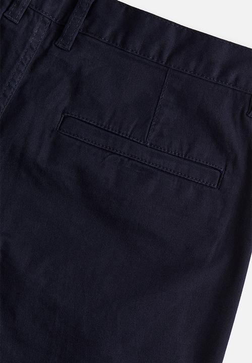 H&M - Regular fit chino shorts - navy blue