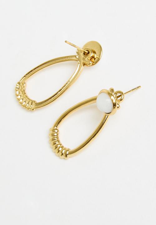 Zoe on Trend - Trendy design stud earring - gold & white