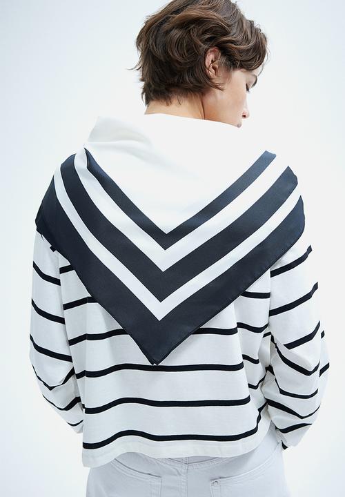 H&M - Patterned scarf - cream black
