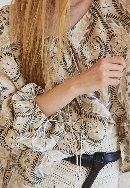 H&M - Drawstring-detail blouse - beige & patterned