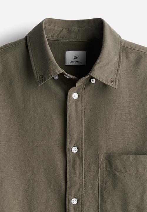 H&M - Regular fit oxford shirt - dark khaki green 