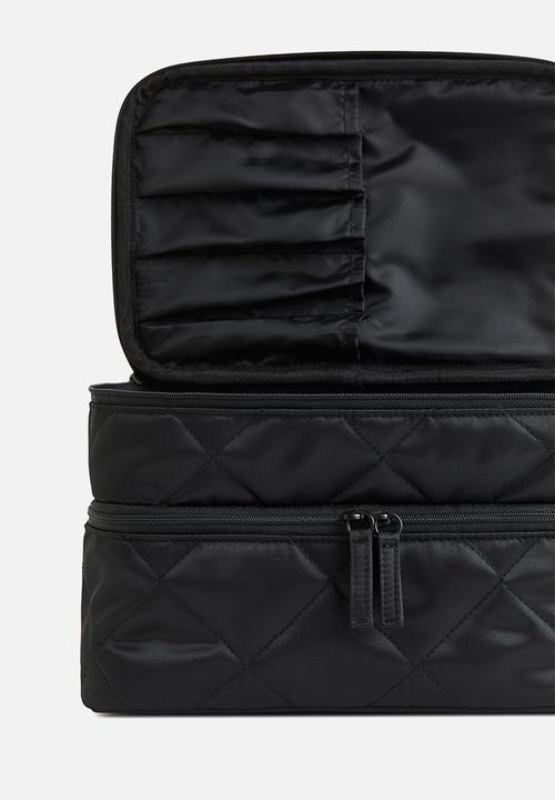 H&M - Large two-tiered wash bag - black quilted 
