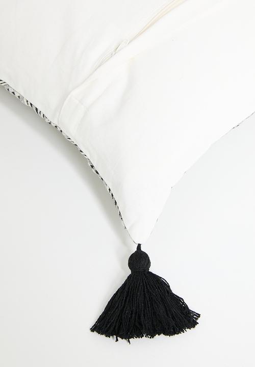 Sixth Floor - Dre woven cushion cover - Black