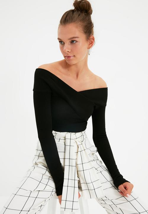 Trendyol - Black slim carmen collar ribbed bodysuit (snap fasteners)